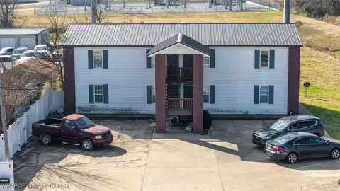102 Conser Ave, Poteau, OK 74953