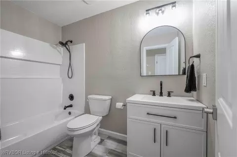 412 7th St, Barling, AR 72923 photo 12
