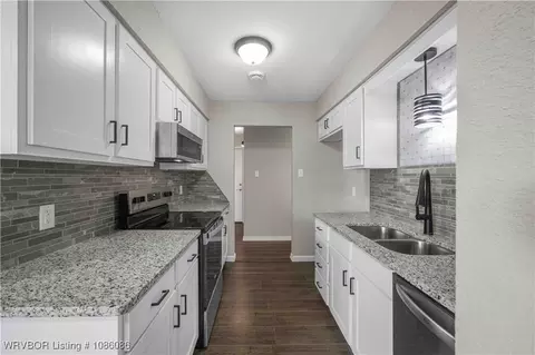 412 7th St, Barling, AR 72923 photo 8