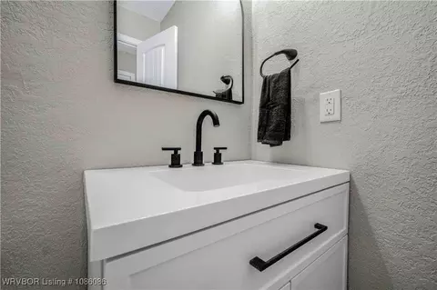 412 7th St, Barling, AR 72923 photo 13