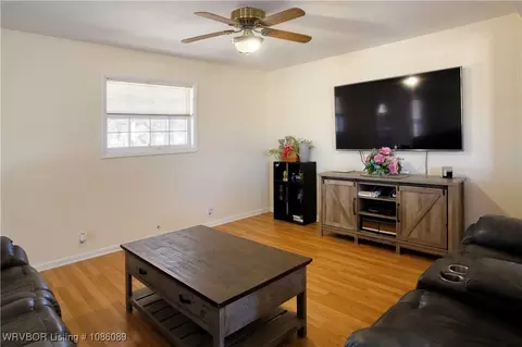 Living - 409 Edwards Rd, Alma, AR 72921 photo 1 of 3