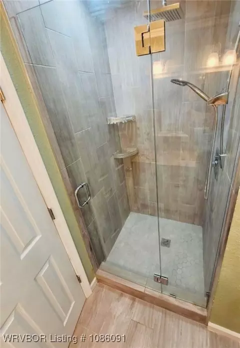 Bath - 107 N Kerkendoll St, Dyer, AR 72935 photo 1 of 3