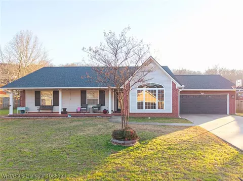 3310 Glen Flora Way, Fort Smith, AR 72908