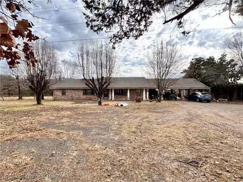 2522 W Hartford Rd, Hartford, AR 72938
