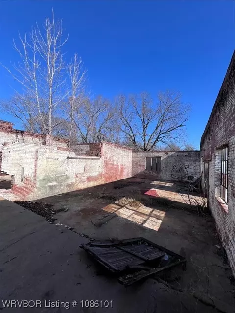320 S Main St, Spiro, OK 74959 photo 6