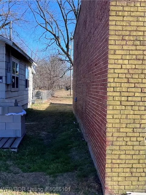 320 S Main St, Spiro, OK 74959 photo 4