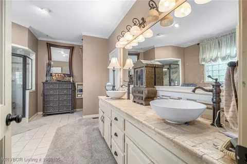 Bath - 2105 Massard Rd, Fort Smith, AR 72903 photo 1 of 7