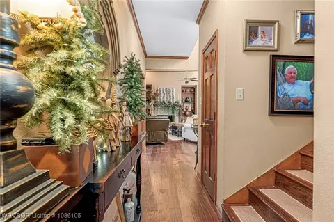 Entry Way - 2105 Massard Rd, Fort Smith, AR 72903 photo 4 of 4