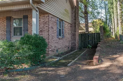 Exterior - 2800 S 34th St, Fort Smith, AR 72903 photo 10 of 11