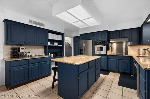Kitchen - 2800 S 34th St, Fort Smith, AR 72903 photo 1 of 4