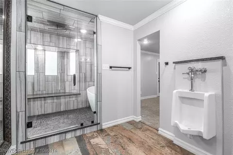 Bath - 3001 S 106th Cir, Fort Smith, AR 72903 photo 2 of 4