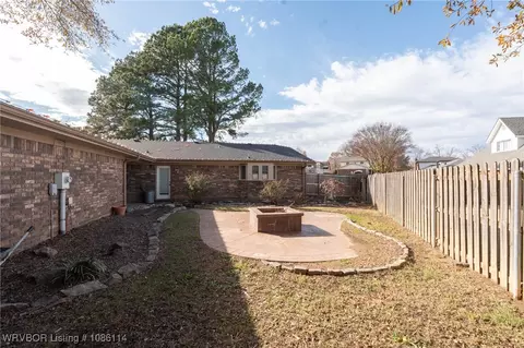 Exterior - 3001 S 106th Cir, Fort Smith, AR 72903 photo 5 of 10