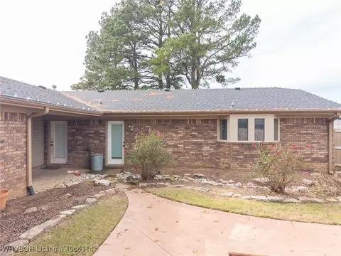 Exterior - 3001 S 106th Cir, Fort Smith, AR 72903 photo 3 of 10