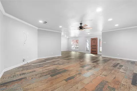 Living - 3001 S 106th Cir, Fort Smith, AR 72903 photo 6 of 7