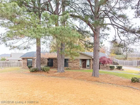 Exterior - 3001 S 106th Cir, Fort Smith, AR 72903 photo 10 of 10