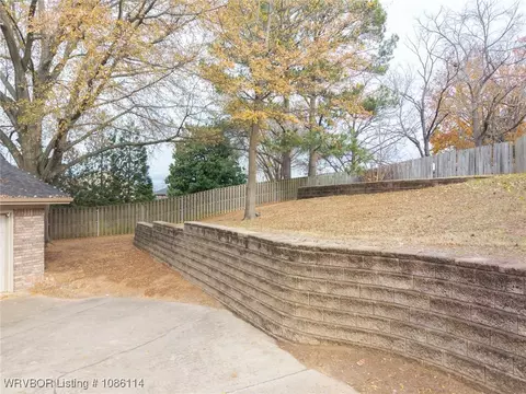 Exterior - 3001 S 106th Cir, Fort Smith, AR 72903 photo 6 of 10