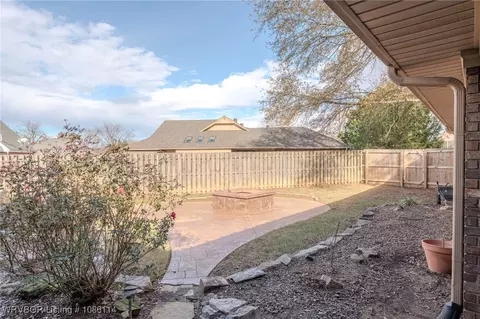 Exterior - 3001 S 106th Cir, Fort Smith, AR 72903 photo 2 of 10