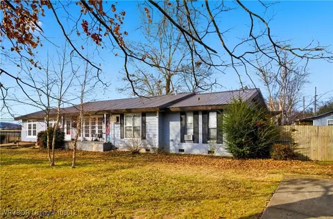 625 W Allison Ave, Stilwell, OK 74960