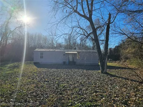 3502 Hollis Dr, Van Buren, AR 72956