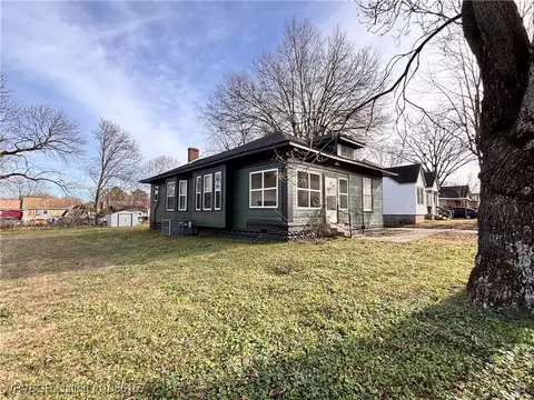 Exterior - 1214 N 34th St, Fort Smith, AR 72904 photo 9 of 13