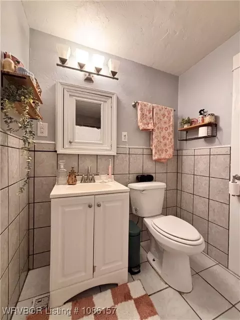 Bath - 1214 N 34th St, Fort Smith, AR 72904 photo 2 of 8