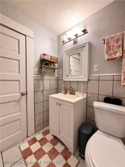 Bath - 1214 N 34th St, Fort Smith, AR 72904 photo 3 of 8