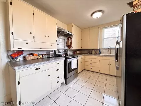 Kitchen - 1214 N 34th St, Fort Smith, AR 72904 photo 3 of 5