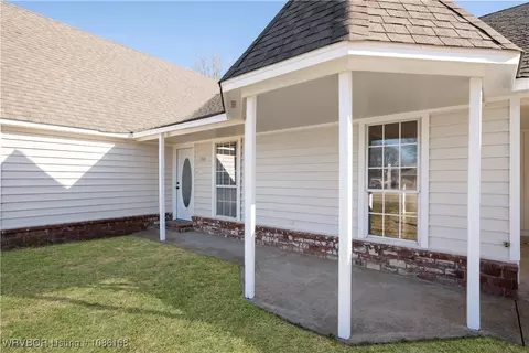 504 Honeysuckle Ln, Trumann, AR 72472 photo 3