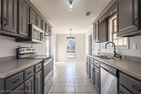 504 Honeysuckle Ln, Trumann, AR 72472 photo 11