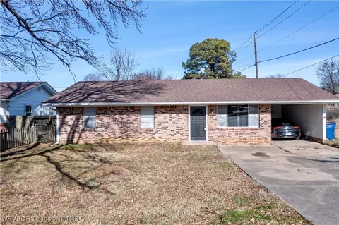 1923 Utica St, Fort Smith, AR 72901