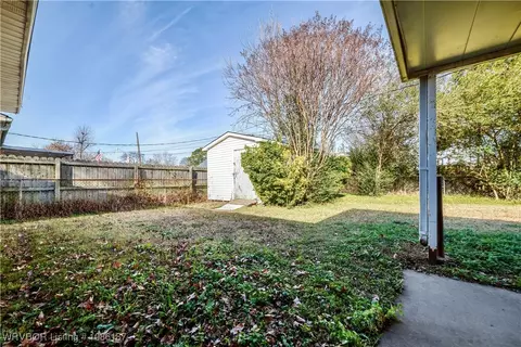 Exterior - 1923 Utica St, Fort Smith, AR 72901 photo 3 of 5