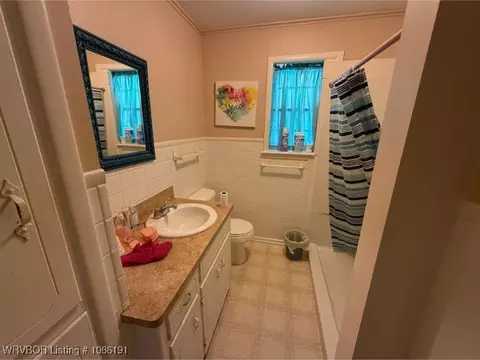 Bath - 811 S Division St, Lavaca, AR 72941 photo 2 of 2