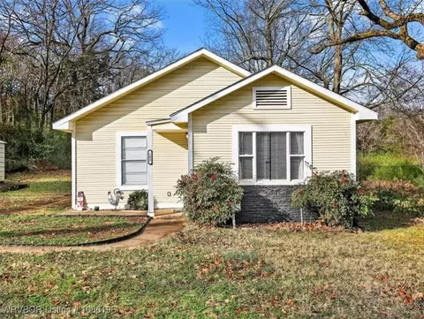 103 Paul Mathis Dr, Poteau, OK 74953