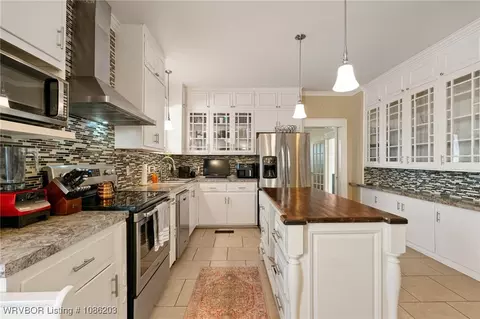 Kitchen - 1112 S 21st St, Fort Smith, AR 72901 photo 6 of 10