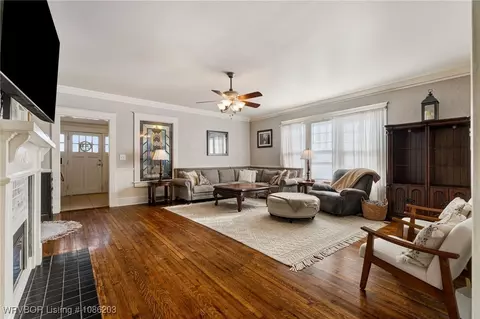 Living - 1112 S 21st St, Fort Smith, AR 72901 photo 2 of 6