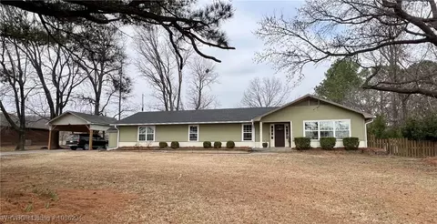 1923 Fisher Rd, Muldrow, OK 74948