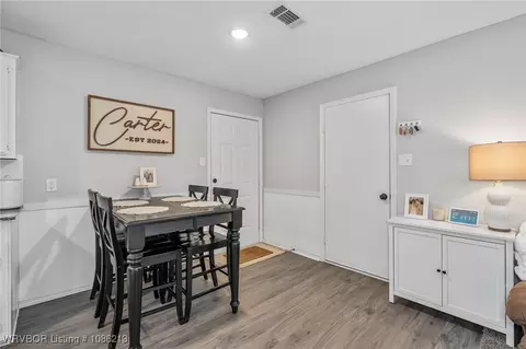 Dining - 105 W Houston St, Lavaca, AR 72941 photo 1 of 1