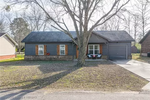 Exterior - 105 W Houston St, Lavaca, AR 72941 photo 2 of 6