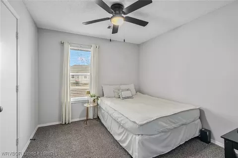 Bedroom - 105 W Houston St, Lavaca, AR 72941 photo 4 of 5