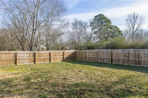 Exterior - 105 W Houston St, Lavaca, AR 72941 photo 6 of 6