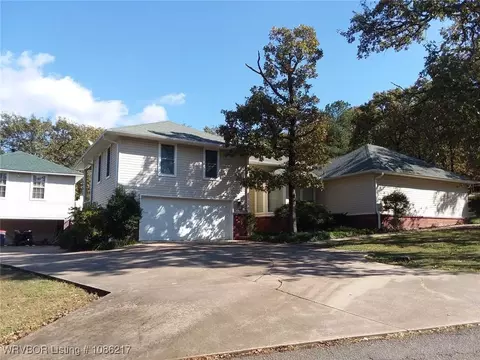 566 Caperton Loop, Greenwood, AR 72936