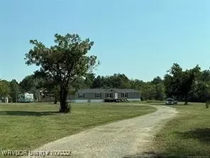 9404 Oktaha Rd, Oktaha, OK 74450