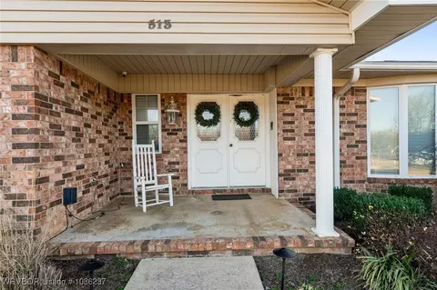 513 Beverly Dr, Mansfield, AR 72944 photo 2