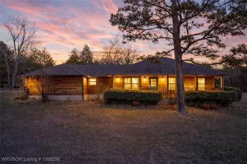 10339 Kyle Dr, Cedarville, AR 72932
