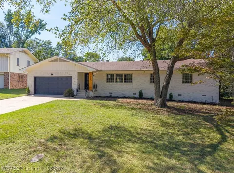 1004 S 67th Ln, Fort Smith, AR 72903 photo 2