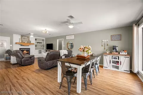 Dining - 14312 White Bluff Hts, Fort Smith, AR 72916 photo 1 of 3