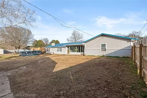 Exterior - 14312 White Bluff Hts, Fort Smith, AR 72916 photo 6 of 13