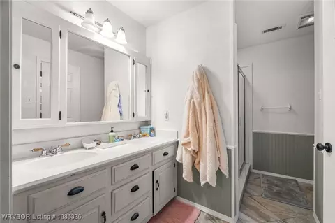 Bath - 14312 White Bluff Hts, Fort Smith, AR 72916 photo 4 of 4