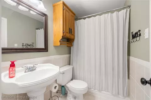 Bath - 14312 White Bluff Hts, Fort Smith, AR 72916 photo 3 of 4