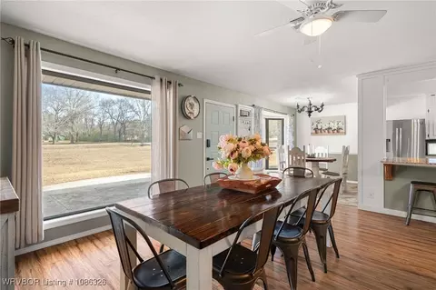 Dining - 14312 White Bluff Hts, Fort Smith, AR 72916 photo 2 of 3